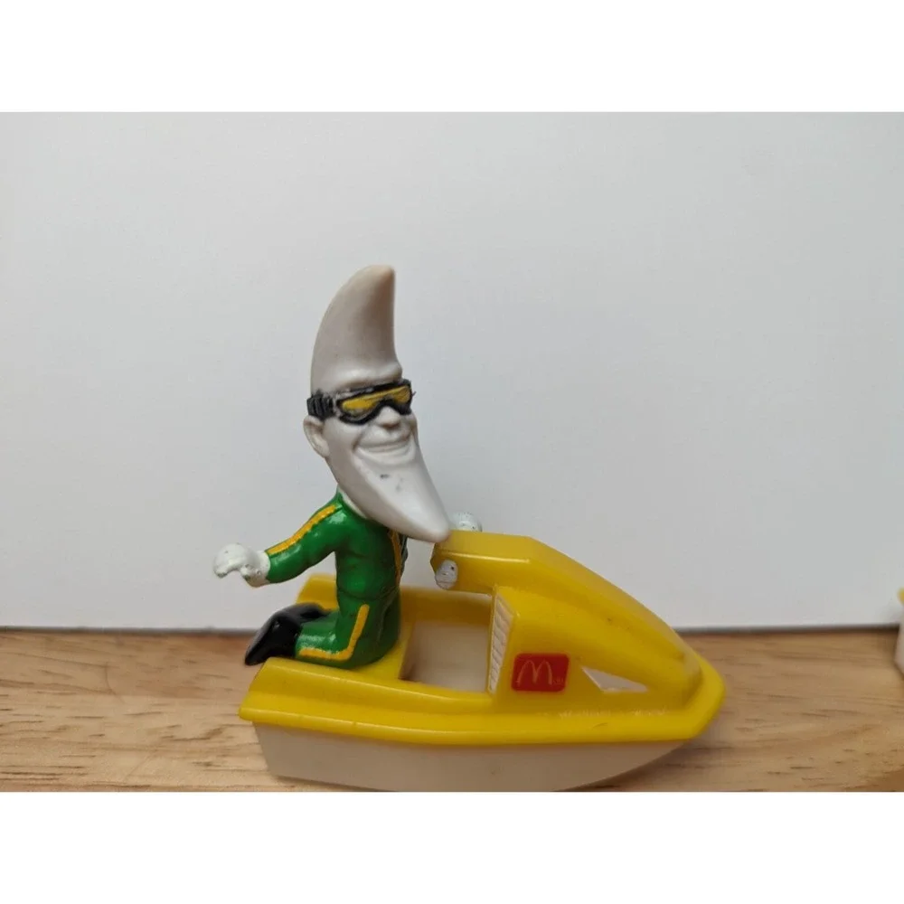 Lot 3 1988 Mac Tonight Toys 2 yellow jetski & one red motorbike Kids Meal 3 inch